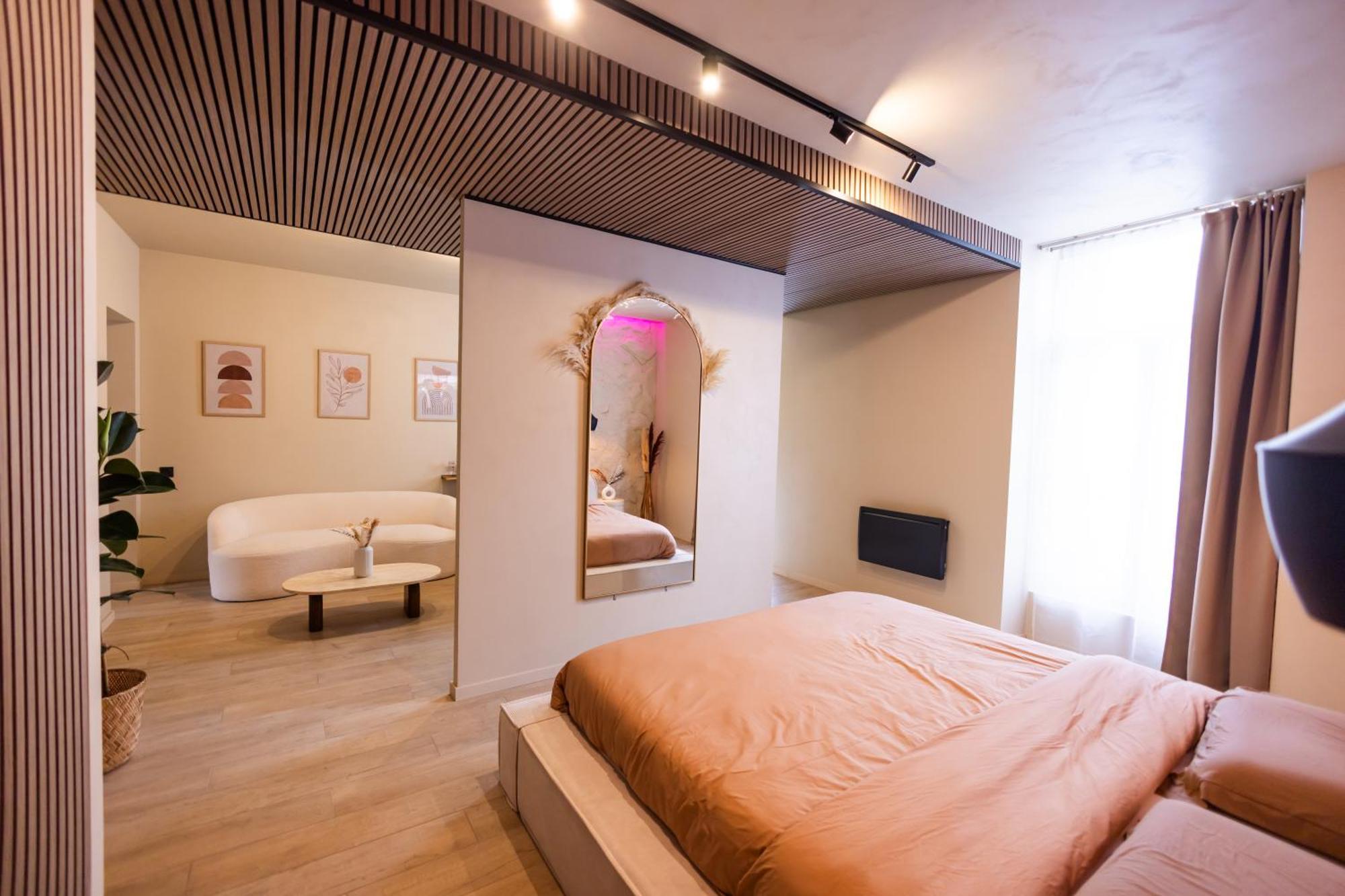Harmony Room Suite Avec Balneo 昂热 外观 照片